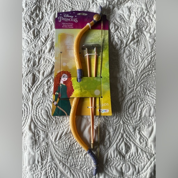 Merida Skater Dress & Bow & Arrow Set (Women’s Large) - Picture 4 of 4